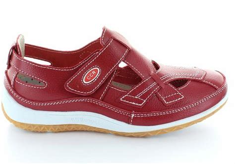 comfort sneaker brands